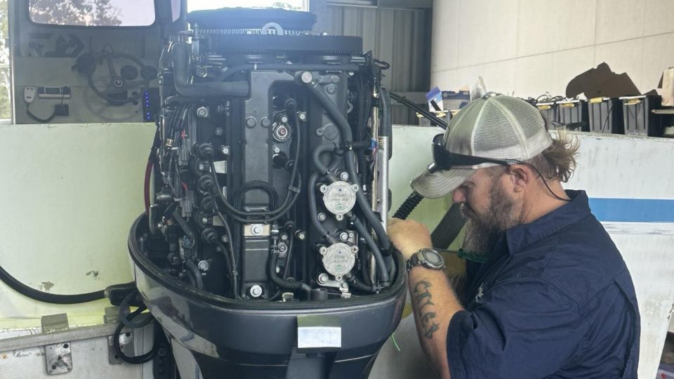 Aquaholics Outboard Service Hervey Bay Buy, Sell, Repairs